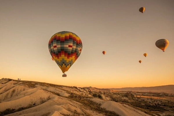 Hot Air Balloon Dubai — Sunrise Experience with Breakfast